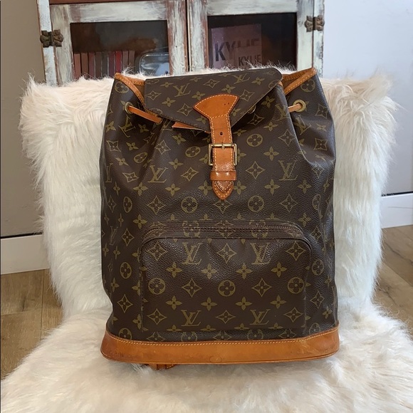 Louis Vuitton Handbags - 🎒 PRICE FIRM AUTHENTIC LOUIS VUITTON MONTSOURIS
